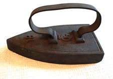 Antikes Bügeleisen, Gusseisen, 18, schöne Deko, allerdings rostig