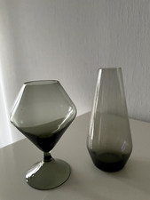 50/60-er: WAGENFELD ÄRA  2x feine kleine Rauchglas Vase  h=14cm/13cm