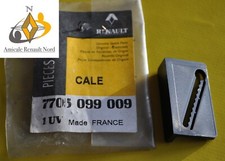 2x Neu Renault R21  Distanzstück Windschutzscheibe unten # 7705099009