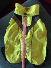 Hunderegenmantel, Größe S, gelb, von DOGOPAL, Rückenlänge ca. 31 cm