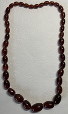 Antike Bernsteinkette – Cherry- Cognac- Amber- Halskette mit olivenförmigen Perl