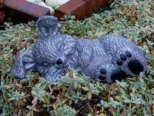 Steinfigur Hase anthrazit