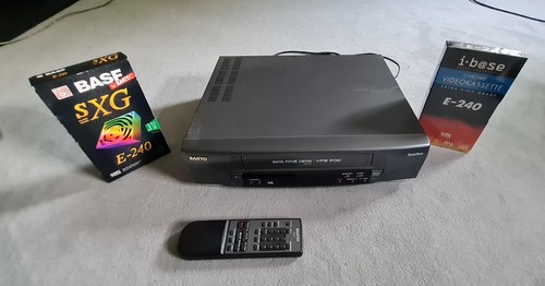 Sanyo vhs video recorder - sanyo,