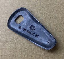 Mercedes W114 W115 Unterlage Gummi Dichtung Tür Griff Öffner Links 1157660105