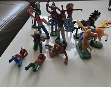 13 Indianer Figuren (3 Pferde)