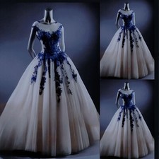 Gotische Brautkleider blaue