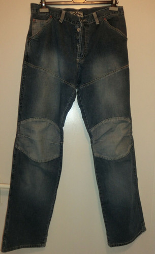 Blaue jeans mit weitem bein - jeans,