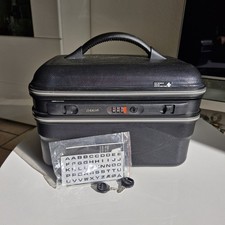Kosmetikkoffer Hartschale mit Zahlenschloss Und Schlüsell Gebraucht Beauty Case