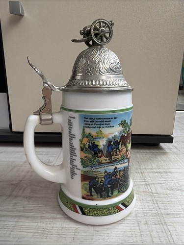 Alter bierkrug mit - mit, zinndeckel
