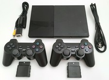 2 WIRELESS CONTROLLERS Sony