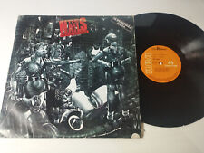 The Nails Let It All Hang Out