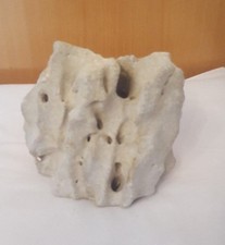 Lochgestein 16x10x15cm - 2,1kg Stein für Welse, Fische, Aquarium