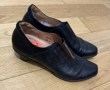 Think! Damen Elegant Gr.39 Turnschuhe Halbschuhe Komfort Leder Top zustand 010