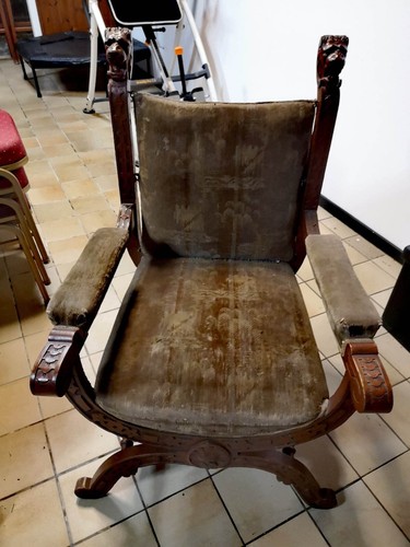Thronsessel