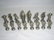 Schachfiguren aus Zinn