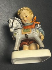 Hummel-Goebel Figur # 423  Der