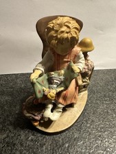 Mädchen mit Puppe - Dolfi Figur - Original Lisi Martin