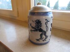 Bayerischer Bierkrug mit Löwen und  mit Zinndeckel,  1/2 Liter, ca. 15 cm hoch .