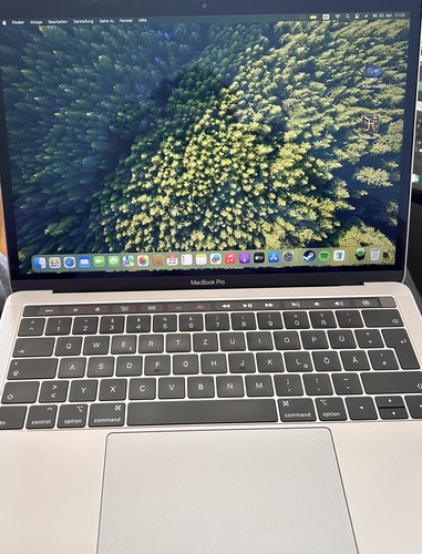 Apple macbook pro mit touch - apple,