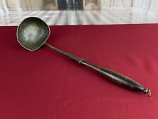 Antike Suppenkelle aus Zinn mit Holzgriff, Mitte 19. Jhdt Biedermeier