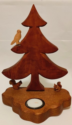 Großer tannenbaum mit - großer,