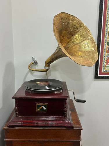 Hmv grammophon phonograph - hmv-grammophon-phonograph, –