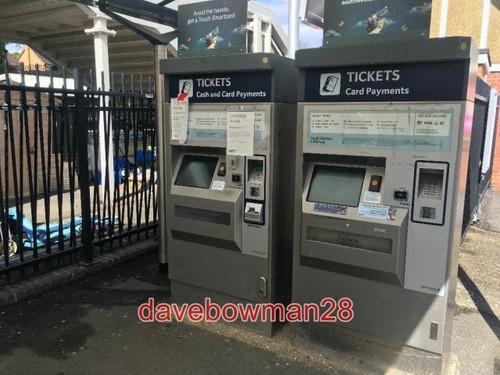 Foto ticketautomaten während - foto,