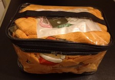 Set Damenkosmetik mit Handtuch und Aufbewahrungsbox