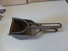 Alte antike Kartoffelpresse