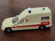 Krankenwagen Modell Siku 1931 Mercedes Benz Binz Ambulance A2002