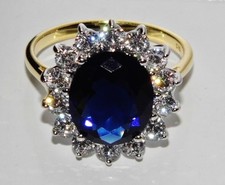 Cluster-Ring 9 kt Gold &