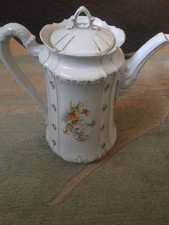 Wunderschöne Kaffeekanne Blumen Porzellan