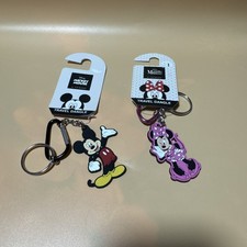 MICKEY MINNIE REISE BAUMELNDER SCHLÜSSELANHÄNGER TASCHENANHÄNGER KLASSIKER NEU PRIMARK DISNEY