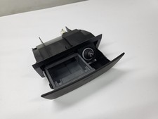 Mitsubishi Space Star - Aschenbecher Ascher Zigarettenanzünder MR381240 (03)