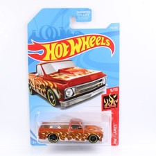 Hot Wheels 2019 - HW FLAMES - '67 CHEVY C10