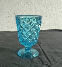 altes  Glas  Weinglas  türkis