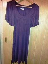 Kleid brombeerfarben