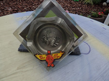 Zinn Aschenbecher (Frieling) mit Motiv Lindenwirtin  (neu)