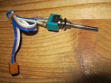 Ausbauschalter für Graupner MC Anlagen 2 Stecker ein-aus - ein selbstneutrali