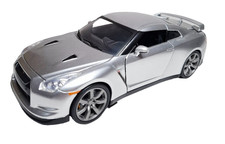 Jada Toys Fast & Furios 2009 Nissan GT-R Scale 1/24 Modellauto Fahrzeug !
