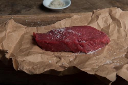 Rinderhüftsteaks - 2, (400