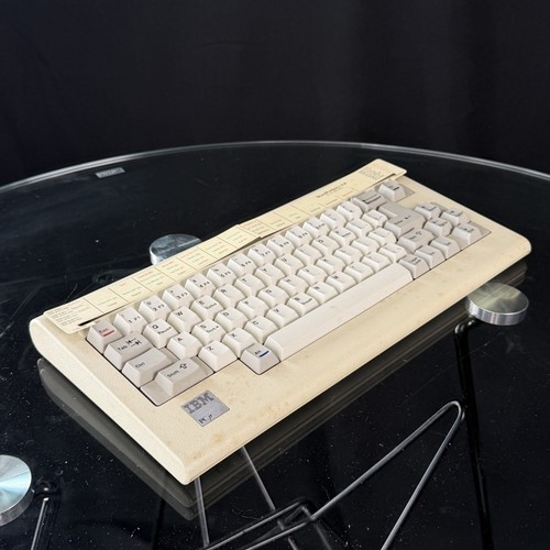 Vintage ibm computer keyboard - ibm,