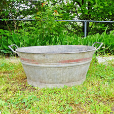 KLEINE ZINKWANNE ASCH  HOCHBEET BAUERNHOF PLANZGEFÄß GARTENTEICH HUNDEBADEWANNE