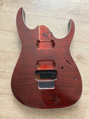 Ibanez strat lindenholz - ibanez,