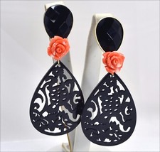 Gold Yellow 18KT Earrings With