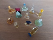 Parfum-Miniatur Flakons 12 Stück im Set Sammlung Konvolut