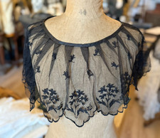 ANTIKES TEXTIL - SPITZENKRAGEN