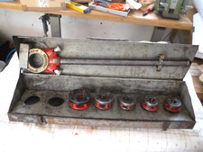 VIRAX Gewindeschneider- KluppenSatz mit fünf Schneider