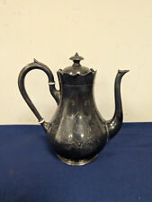 Alte Metall Kaffeekanne um