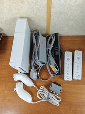 Nintendo Wii Konsole Bundle weiß getestet funktioniert komplett 2 Controller Nchucks